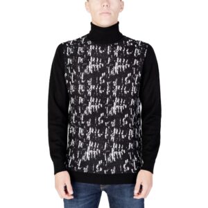 Black Wool Turtleneck